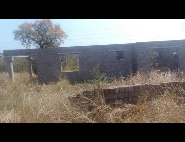 3 BEDROOM HOUSE FOR SALE IN MAKUMEKE